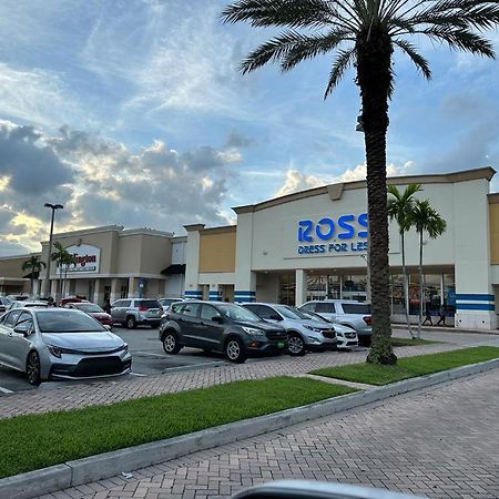 Moderno Departamento Estudio Miami Lägenhet Hallandale Beach Exteriör bild