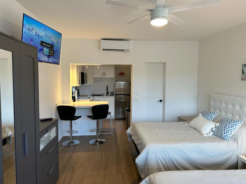 Moderno Departamento Estudio Miami Lägenhet Hallandale Beach Exteriör bild